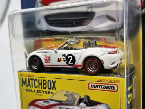 Matchbox Collectors - Mazda MX-5 Miata (2015) -  Matchbox - 1:64