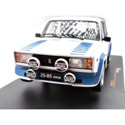 Lada 2105 VFTS 1600 R (1983) -  Ixo - 1:18