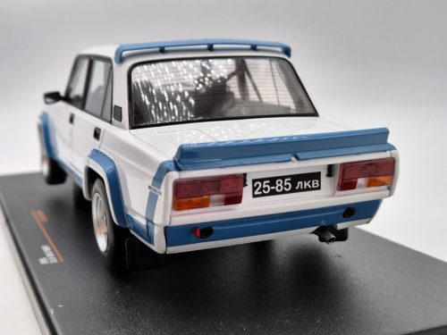 Lada 2105 VFTS 1600 R (1983) -  Ixo - 1:18