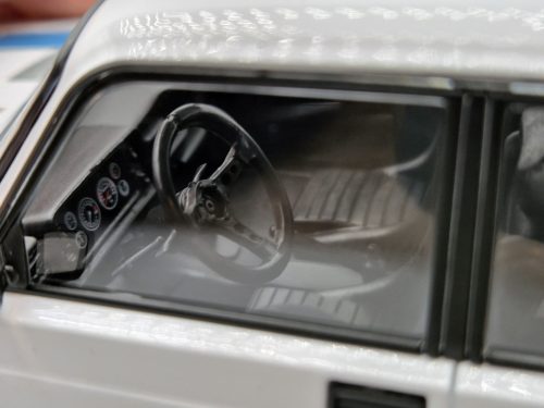 Lada 2105 VFTS 1600 R (1983) -  Ixo - 1:18