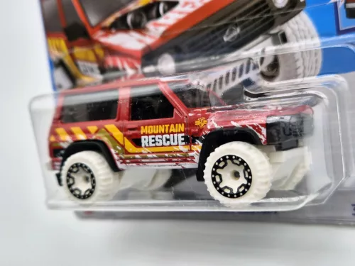 HW First Response - 2024 34/250 - Nissan Patrol Custom -  Hot Wheels - 1:64