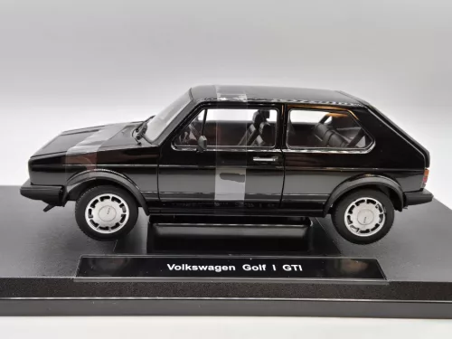 Volkswagen VW Golf Gti - fekete -  Welly - 1:18
