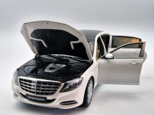 Mercedes - Benz Maybach S-Class S600 SWB - 2015 - fehér - AUTOart - 1:18