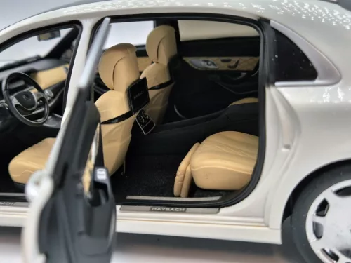 Mercedes - Benz Maybach S-Class S600 SWB - 2015 - fehér - AUTOart - 1:18