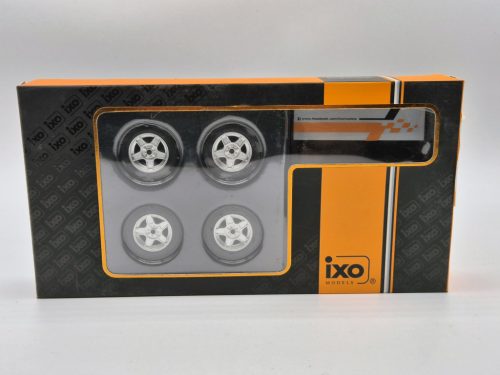 Lada VFTS kerék - kerékszett - kerekek -  Ixo - 1:18