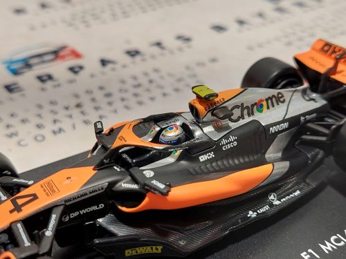 McLaren MCL60 F1 #4 (2023) - British GP 2nd - Lando Norris - PILÓTÁVAL -  BBurago - 1:43