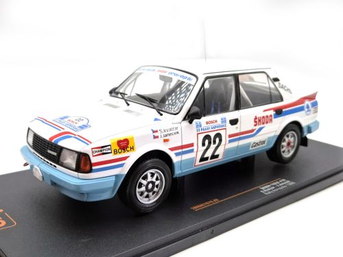 Skoda 130LR Rally WRC Acropolis #22 - S. Kvaizar - J. Janecek (1986) 1:18 1/18 modell autó modellautó