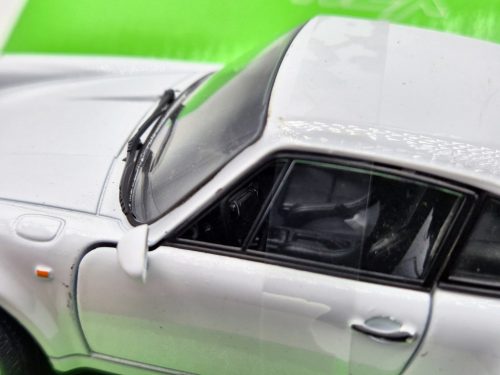 Porsche 964 turbo (2009) - fehér -  Welly - 1:24