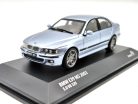 BMW E39 M5 5.0 V8 2003  - világoskék - Solido  modellautó 1:43