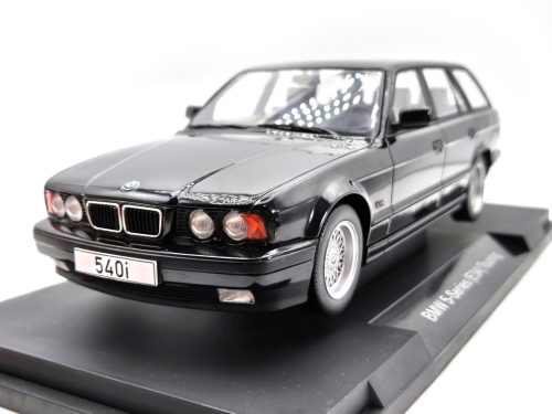 BMW E34 540i Touring -  MCG - 1:18 1/18 modellautó modell autó