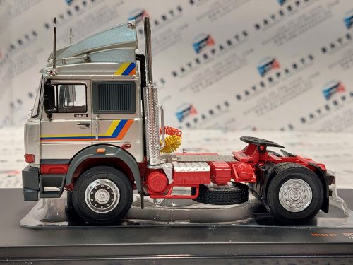 Fiat Iveco 190.42 Turbostar traktor (1984) - ezüst -  Ixo - 1:43