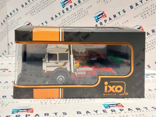 Fiat Iveco 190.42 Turbostar traktor (1984) - ezüst -  Ixo - 1:43