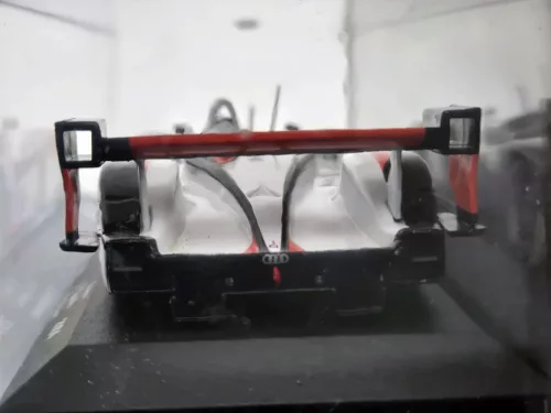 Audi R8 #5 24h Le Mans (2004) - S. Ara - R. Capello - T. Kristensen -  Edicola - 1:43