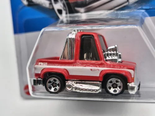 Hot Wheels Toon'D Chevy Silverado (1983) - Tooned 4/5 - 104/250 - hosszú kártyás