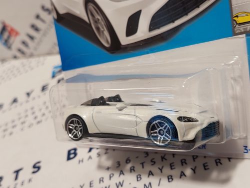 Hot Wheels Aston Martin V12 Speedster - Factory Fresh 9/10 - 183/250 - hosszú kártyás