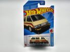 Hot Wheels Toyota Van (1986) - HW J-Imports 6/10 - 95/250 - hosszú kártyás