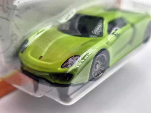 Porsche 918 Spyder - 45/100  - bliszteres -  Matchbox - 1:64