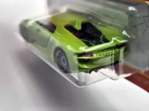 Porsche 918 Spyder - 45/100  - bliszteres -  Matchbox - 1:64