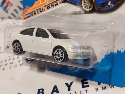 Volkswagen VW Jetta - Bora - (2000) - fehér -  Maisto - 1:64