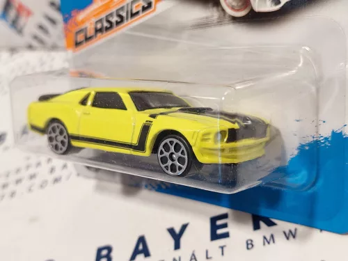 Ford Mustang Boss 302 (2013) - sárga/fekete -  Maisto - 1:64