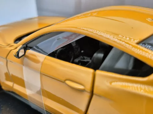 Ford Mustang GT (2018) - narancs	1:24