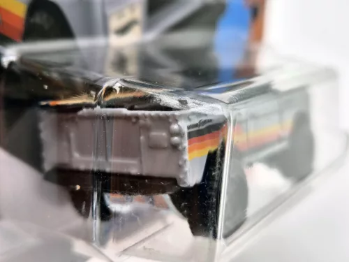 Hot Wheels Land Rover Series II - HW Hot Trucks 5/10 - 92/250 -  Hot Wheels - 1:64