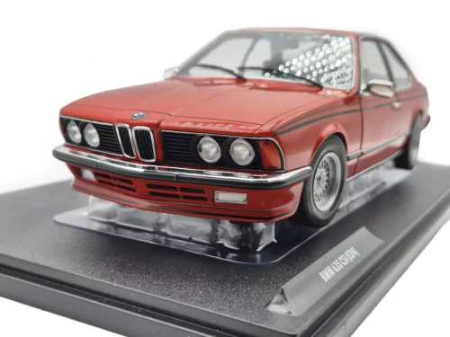 BMW E24 635 CSi coupe (1984) 1:18 1/18 Solido modellautó modell autó