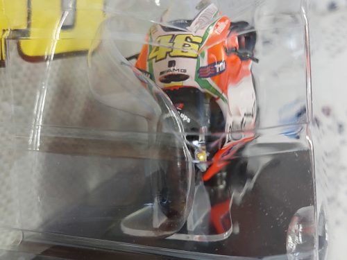 MotoGP - Ducati Desmomedici GP12 #46 (2012) motor - Valentino Rossi -  Edicola - 1:18
