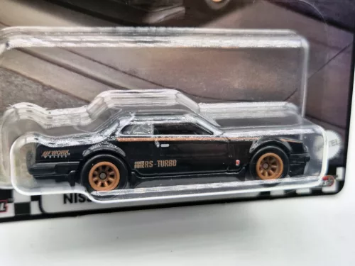 Hot Wheels Premium - Boulevard - Nissan Skyline RS (KDR30) -  Hot Wheels - 1:64