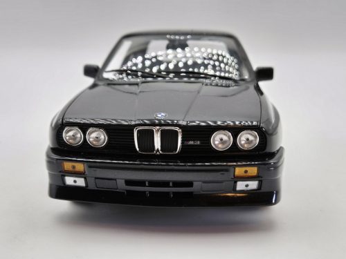 BMW E30 M3 - Minichamps - 1:18  - használt