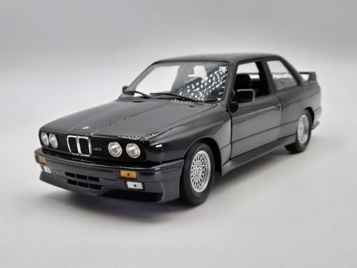 BMW E30 M3 - Minichamps - 1:18  - használt