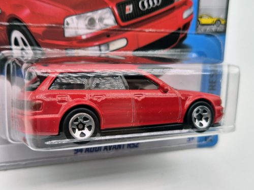 Hot Wheels Audi Avant RS2 (1994) - Factory Fresh 9/10 - 133/250 -  Hot Wheels - 1:64