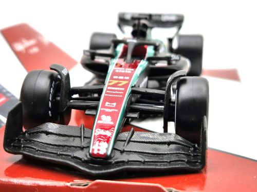 Alfa Romeo C43 F1 #77 (2023) - Monza Italy GP - Valtteri Bottas -  Bburago - 1:43