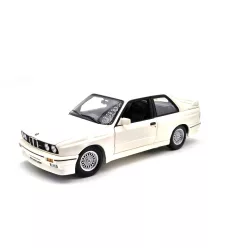 BMW E30 M3 (1987) - fehér -  Minichamps - 1:18