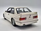 BMW E30 M3 (1987) - fehér -  Minichamps - 1:18