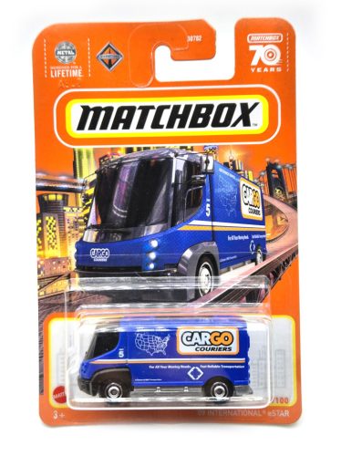International eStar (2009) - 2023 37/100 - hosszú kártyás -  Matchbox - 1:64