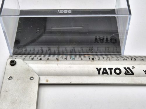 Vitrin/display 1:43 méretű modellautóhoz