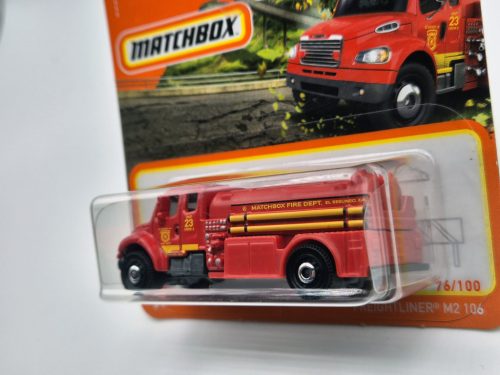 Freightliner M2 106 tűzoltóautó tűzoltó - 76/100 - bliszteres -  Matchbox - 1:64