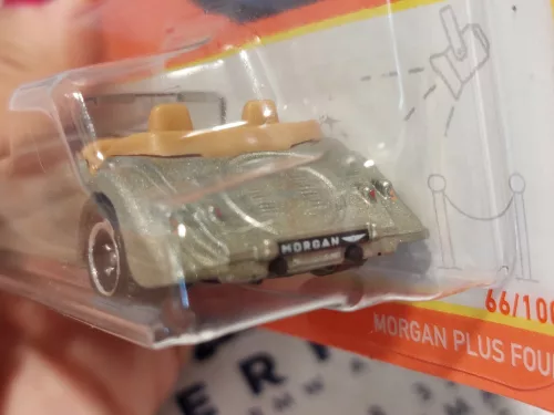 Morgan Plus Four - 66/100 - bliszteres -  Matchbox - 1:64