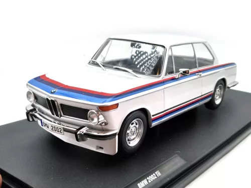 BMW 2002tii turbo (1971) -  Solido - 1:18