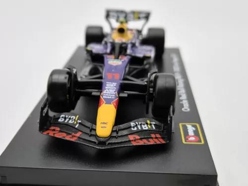 Red Bull RB19 F1 #11 (2023) - Las Vegas - Sergio Perez - PILÓTÁVAL -  Bburago - 1:43