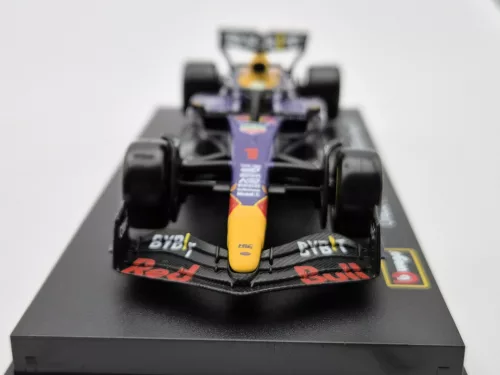 Red Bull RB19 F1 #1 (2023) - Las Vegas - Max Verstappen - PILÓTÁVAL -  Bburago - 1:43