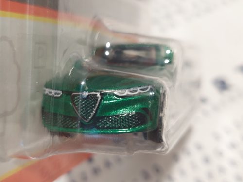Alfa Romeo Tonale (2023) - 50/100 - bliszteres -  Matchbox - 1:64