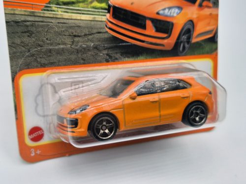 Porsche Macan (2022) - 11/100 - bliszteres -  Matchbox - 1:64
