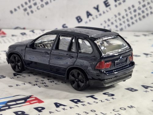 BMW X5 E53 -  Motormax - 1:43