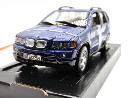 BMW X5 E53 -  Motormax - 1:24