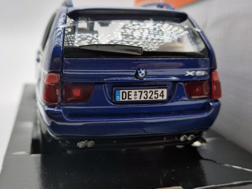 BMW X5 E53 -  Motormax - 1:24