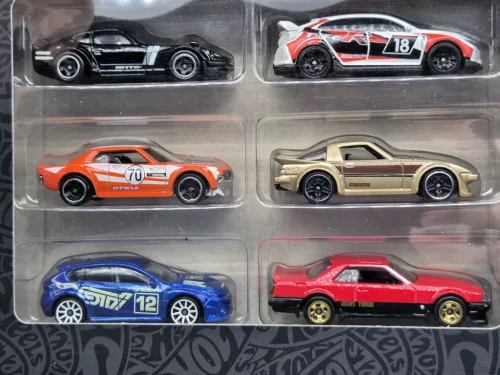 Hot Wheels Japan Theme - 6 darabos szett díszdobozban - Custom Datsun 240Z - 2018 Honda Civic Type R - 1970 Toyota Celica - Mazda RX-7 - Subaru WRX STi0 - 1982 Nissan Skyline R30 -  Hot Wheels - 1:64