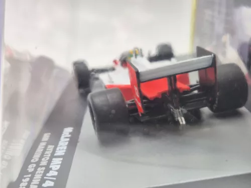 McLaren MP4/4 F1 #12 (1988) - San Marino GP - Ayrton Senna - PILÓTÁVAL -  Edicola - 1:43