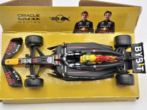 Red Bull RB20 F1 #11 (2024) - Sergio Perez -  Bburago - 1:43